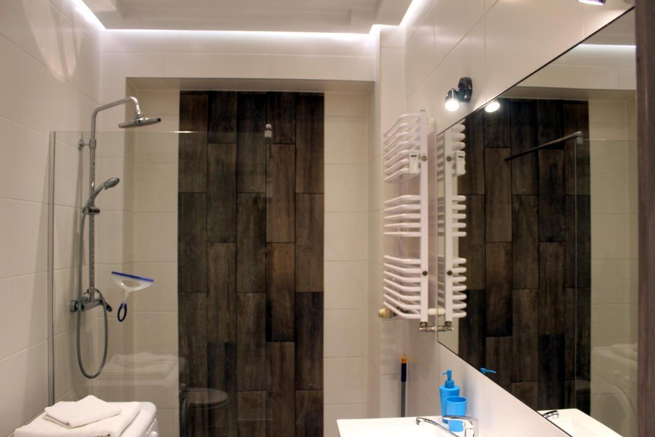 Apartamenty A&B Gold Kalisz  Ngoại thất bức ảnh